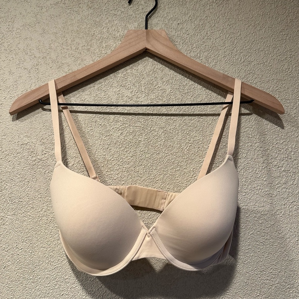 Skims fits everyone bra in sand